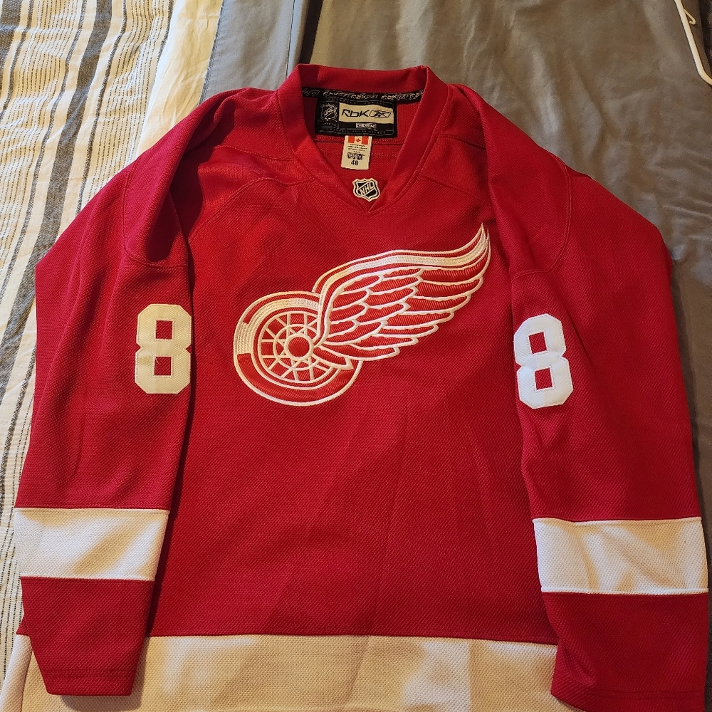 Detroit Red Wings Jersey